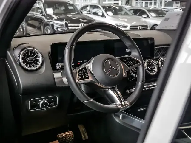 Mercedes-Benz EQB 350