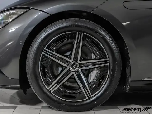 Mercedes-Benz EQE 350