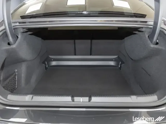 Mercedes-Benz EQE 350