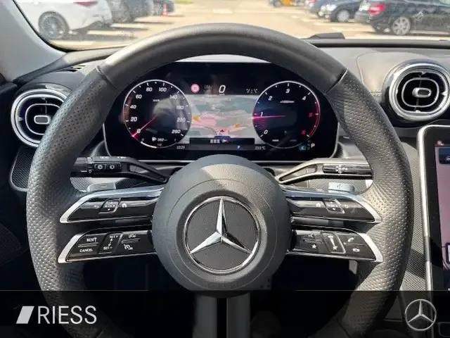 Mercedes-Benz C 220