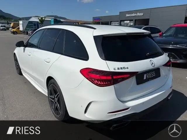 Mercedes-Benz C 220