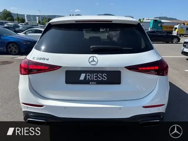 Mercedes-Benz C 220