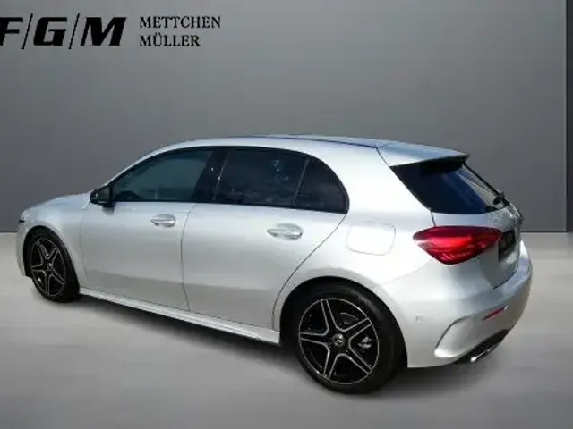 Mercedes-Benz A 180
