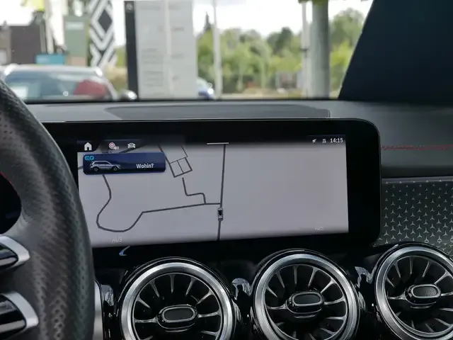 Mercedes-Benz EQB 300