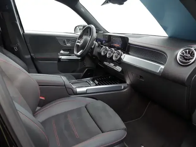 Mercedes-Benz EQB 300