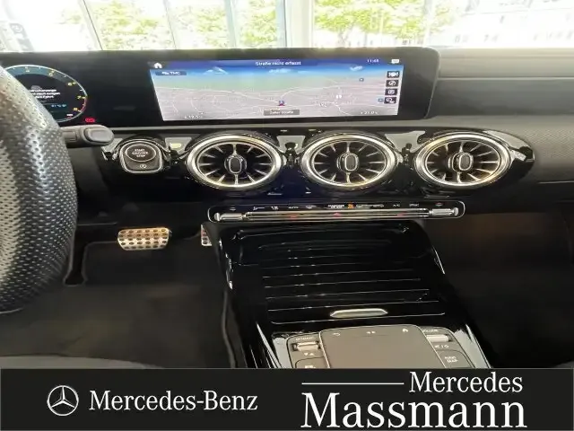 Mercedes-Benz CLA 45 AMG