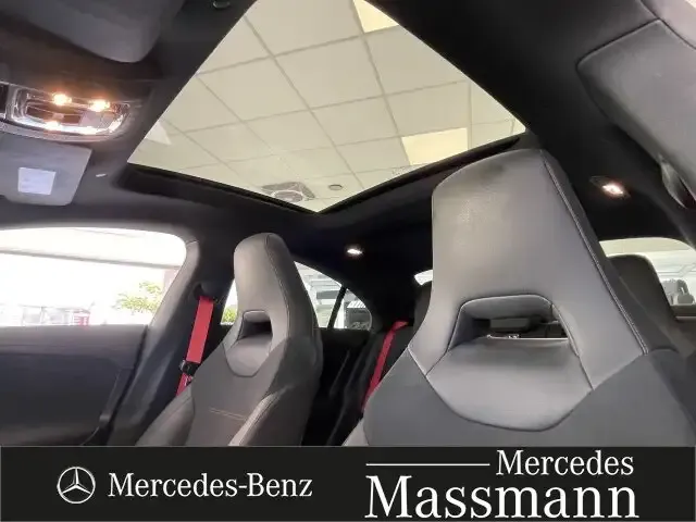 Mercedes-Benz CLA 45 AMG
