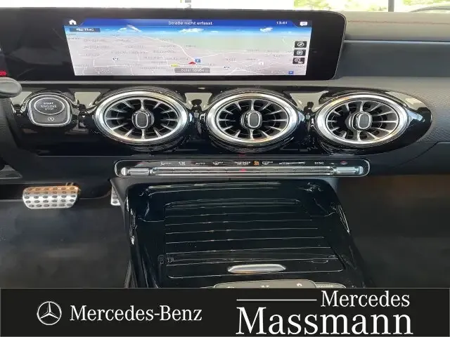 Mercedes-Benz CLA 45 AMG