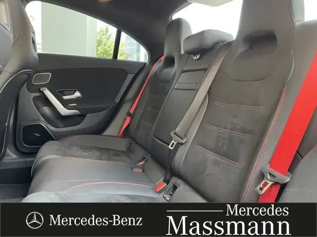 Mercedes-Benz CLA 45 AMG