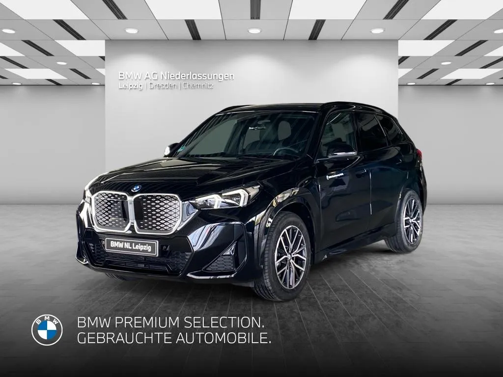 BMW iX1