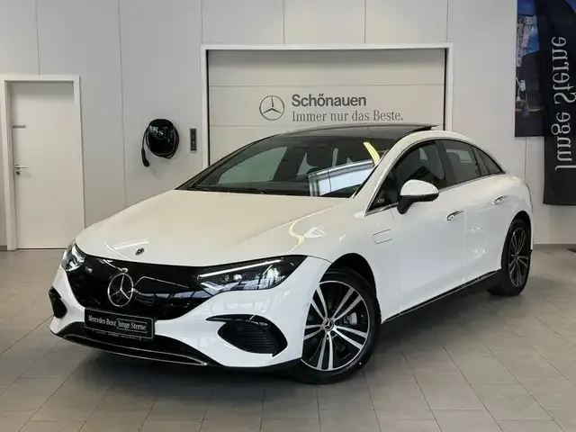 Mercedes-Benz EQE 300