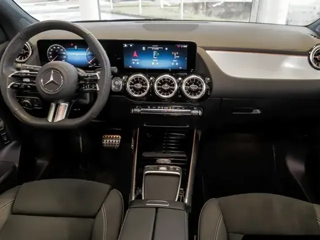 Mercedes-Benz GLA 200