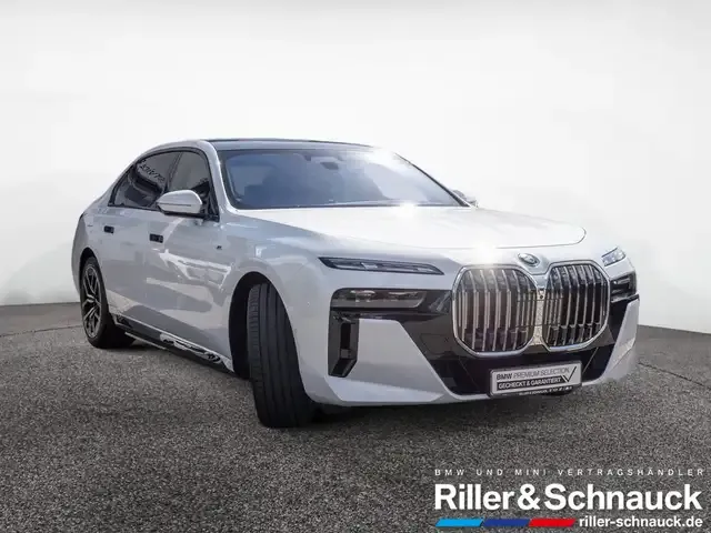 BMW 750