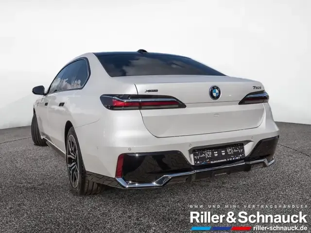 BMW 750