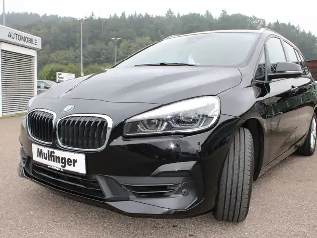 BMW 218