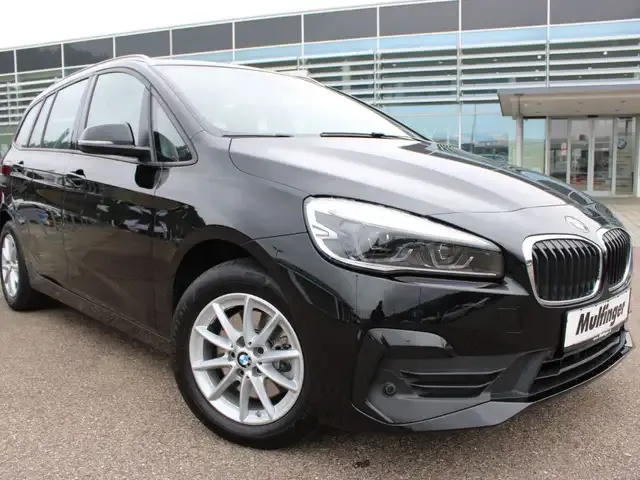 BMW 218