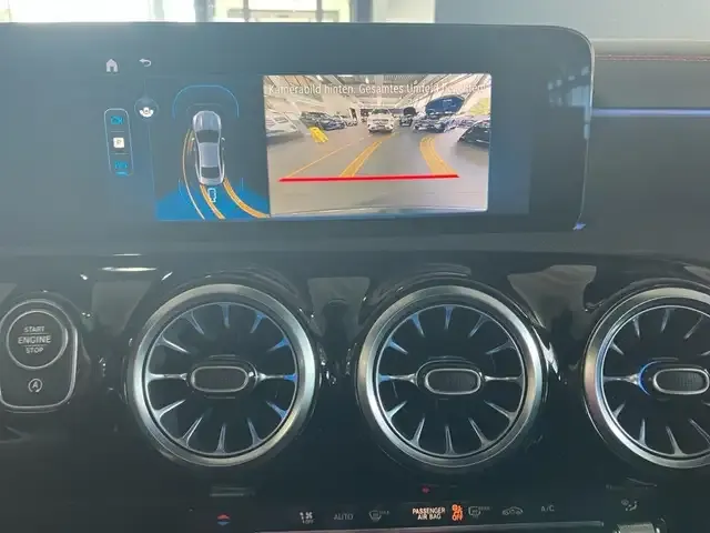 Mercedes-Benz CLA 220