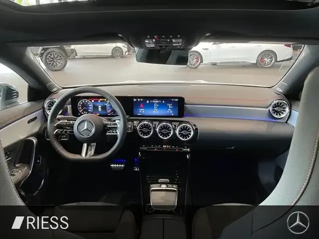 Mercedes-Benz CLA 220