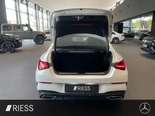 Mercedes-Benz CLA 220