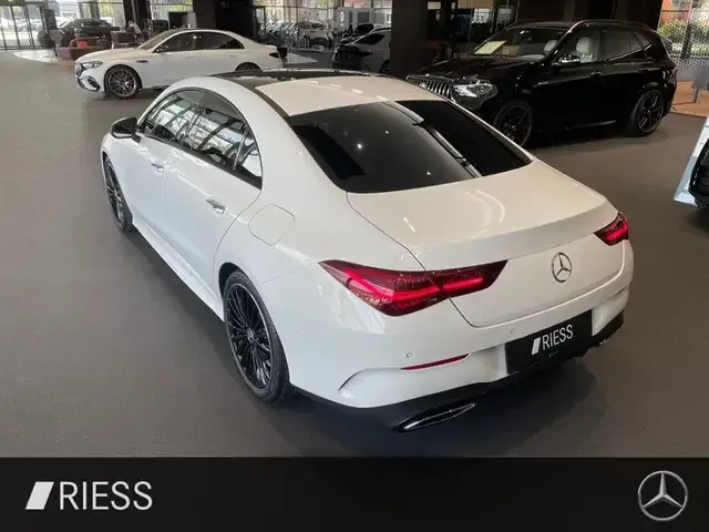 Mercedes-Benz CLA 220