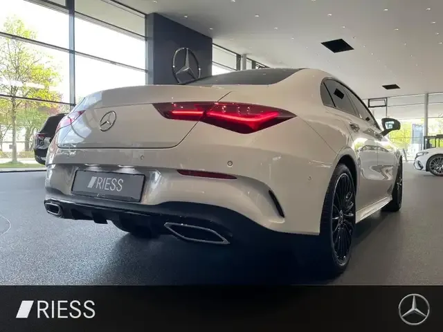 Mercedes-Benz CLA 220