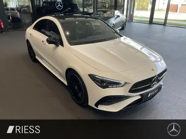 Mercedes-Benz CLA 220