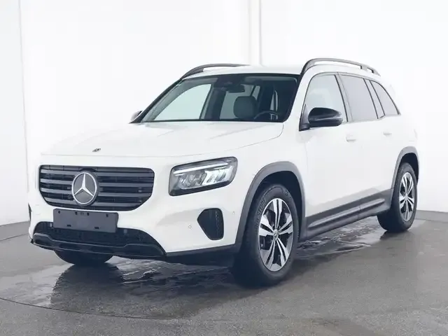 Mercedes-Benz GLB 220