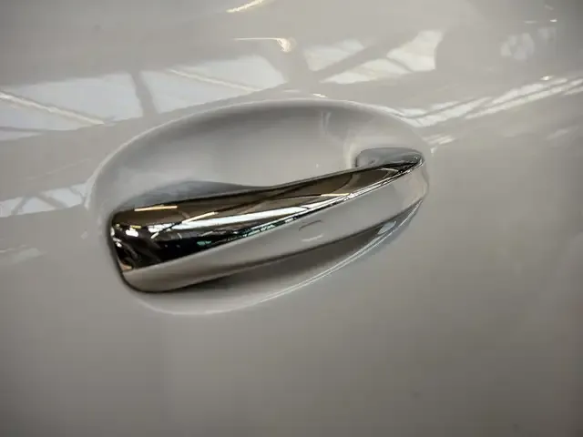 Mercedes-Benz EQB 300