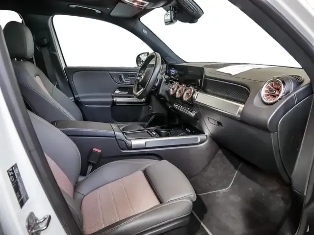 Mercedes-Benz EQB 300