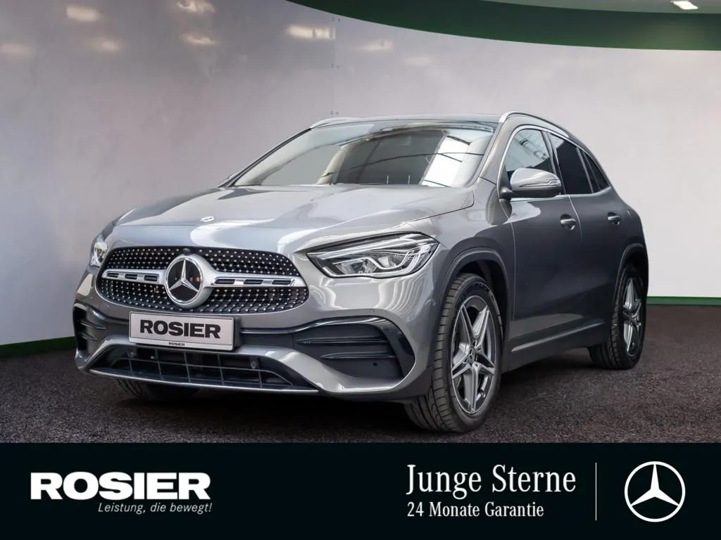 Mercedes-Benz GLA 200