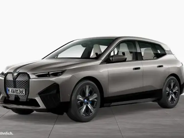 BMW iX