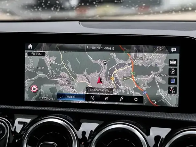 Mercedes-Benz CLA 180