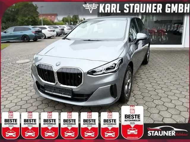 BMW 216