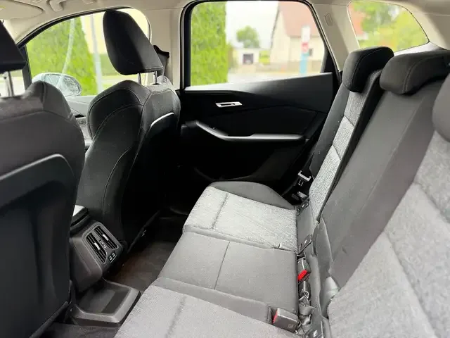 BMW 216