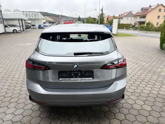 BMW 216