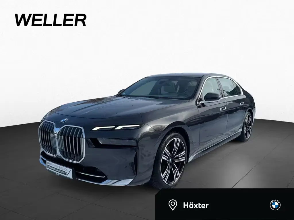 BMW 740