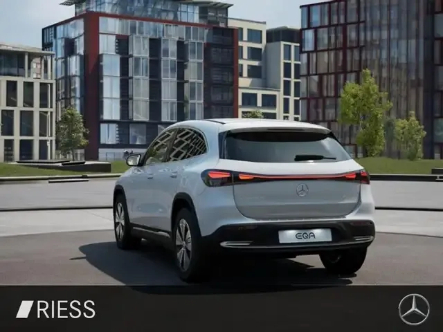 Mercedes-Benz EQA 300