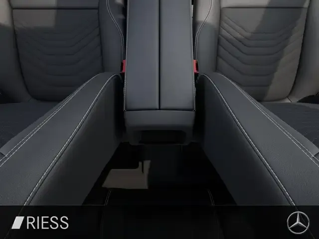 Mercedes-Benz EQA 300