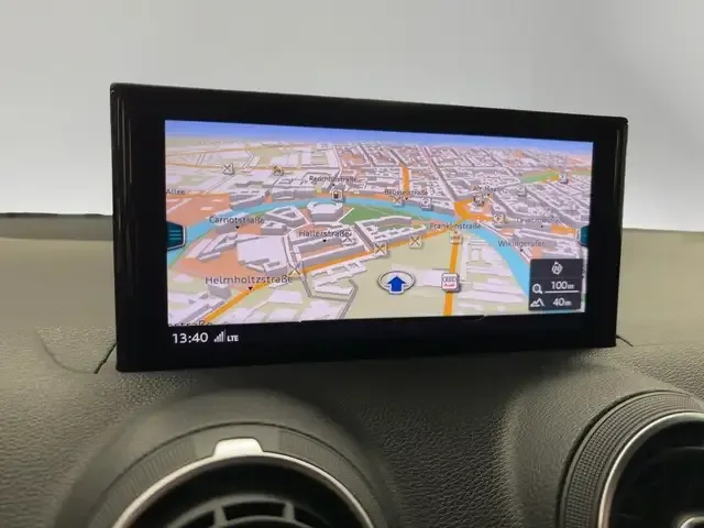 Audi SQ2