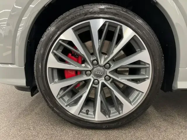 Audi SQ2