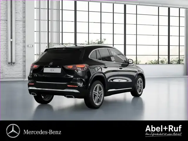 Mercedes-Benz GLA 220