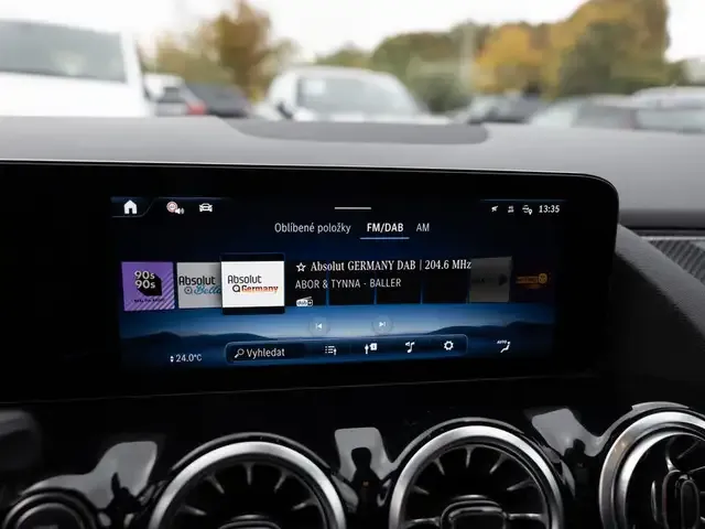 Mercedes-Benz GLA 220