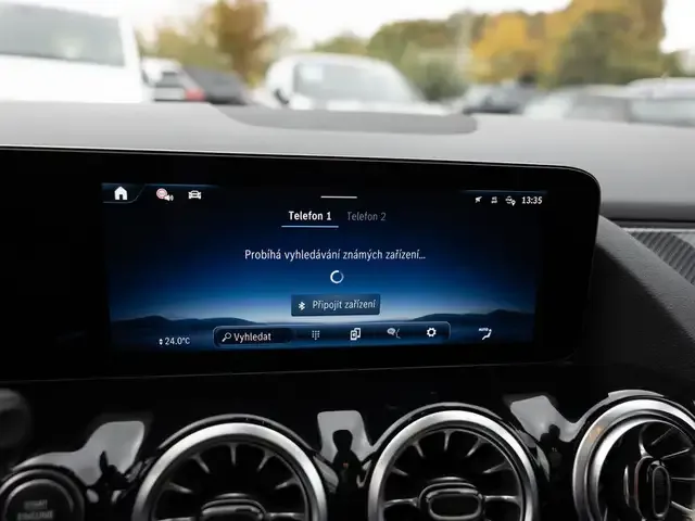 Mercedes-Benz GLA 220