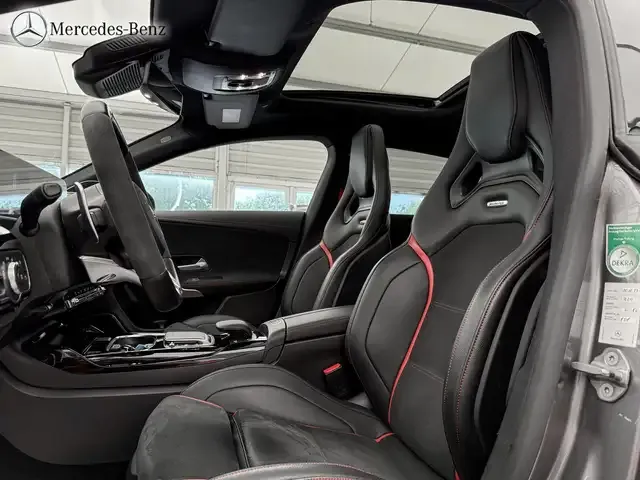 Mercedes-Benz CLA 45 AMG