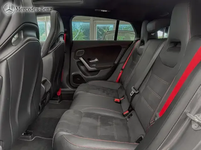 Mercedes-Benz CLA 45 AMG