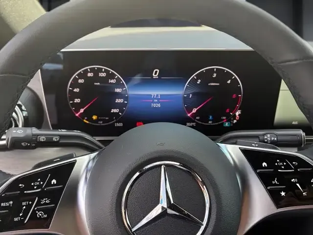 Mercedes-Benz V 250