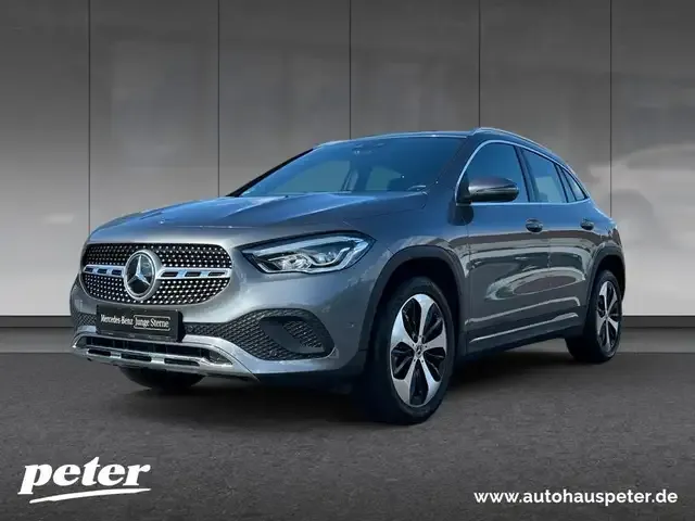 Mercedes-Benz GLA 180