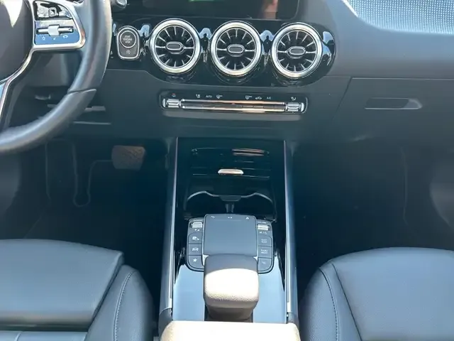 Mercedes-Benz GLA 180