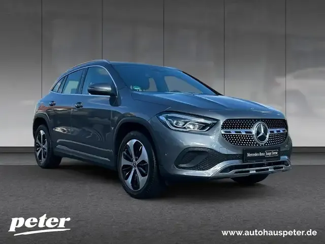Mercedes-Benz GLA 180