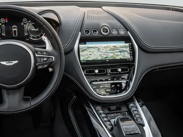 Aston Martin DBX